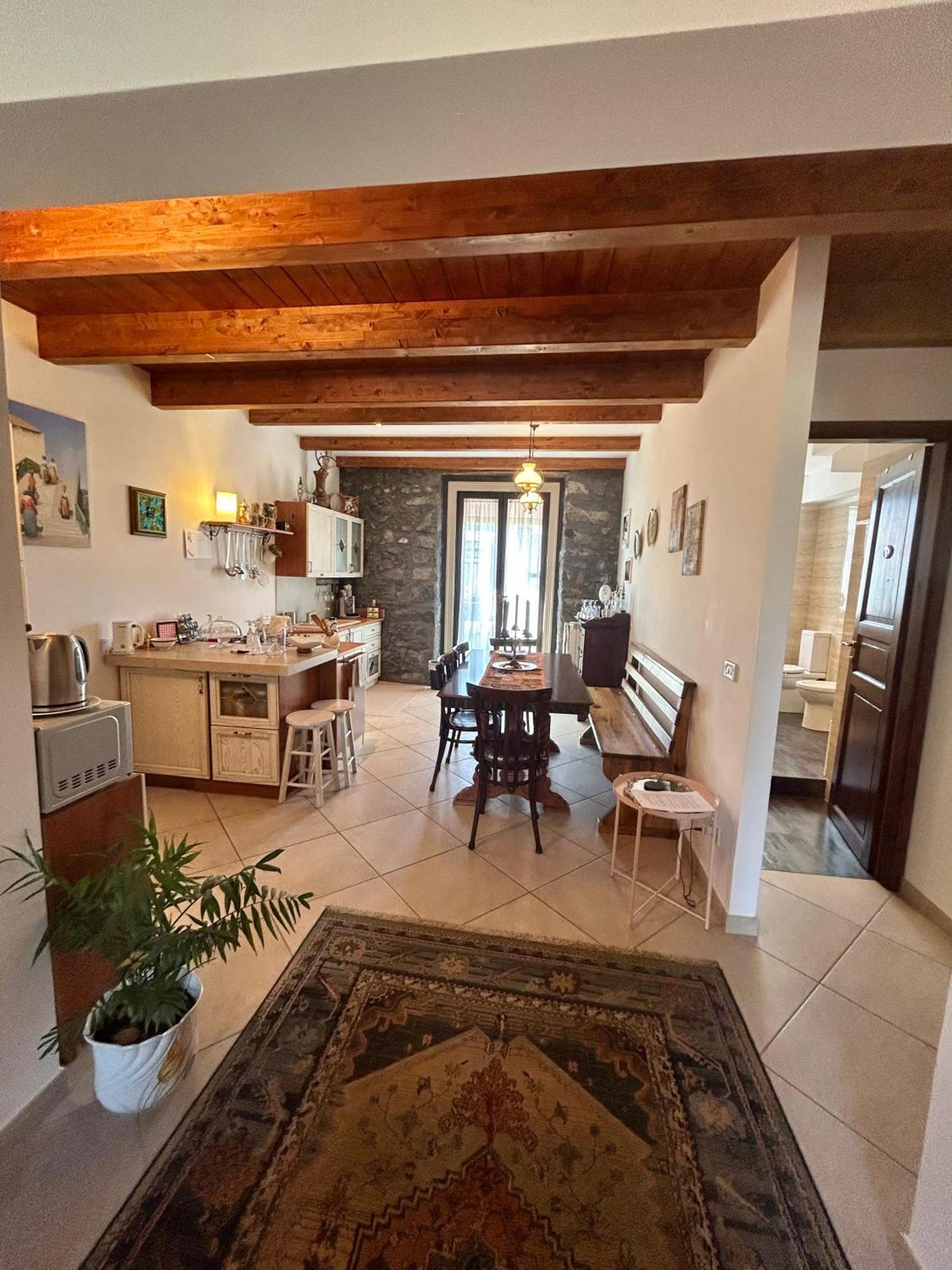 Lisa'S Home Piedimonte Etneo Eksteriør bilde